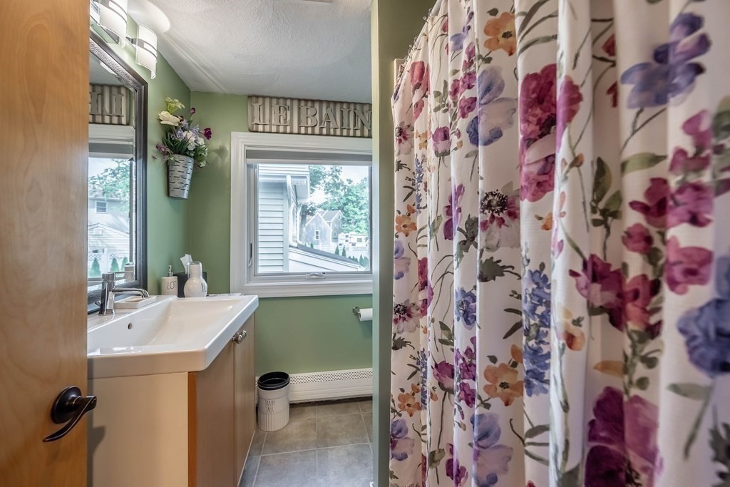 118 Bridle Road Billerica, MA 01821 - Photo 28 of 35 Gallery Image 28
