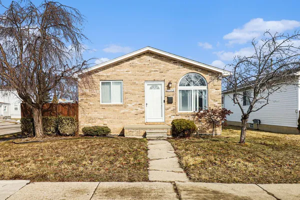 $175,000 | 17245 Martin Road, Roseville, MI 48066