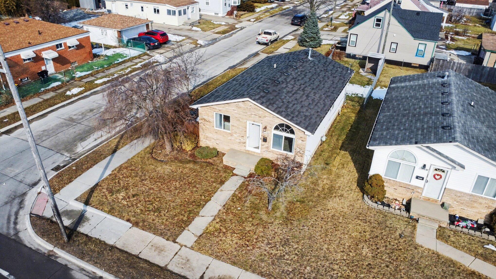 17245 Martin Road Roseville, MI 48066 - Photo 29 of 30 034_file_7191