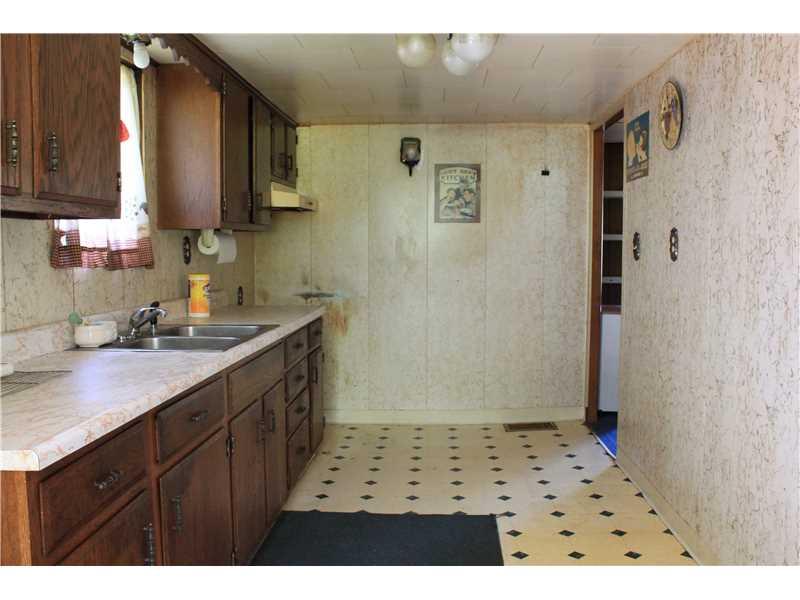 430 Butternut Road Karns City, PA 16041 - Photo 4 of 20 Kitchen.