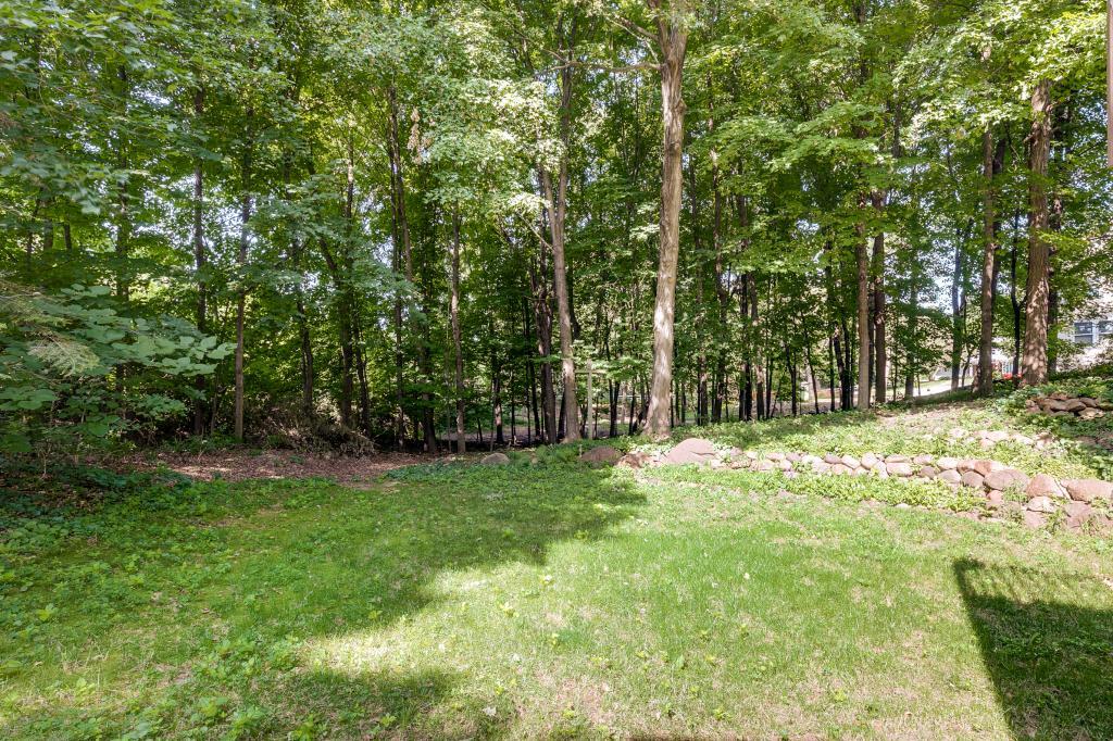 3390 Maplewood Road Wayzata, MN 55391 - Photo 23 of 23 Gallery Image 23