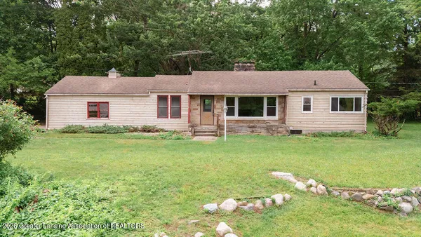 $198,900 | 2320 Seminole Drive, Okemos, MI 48864