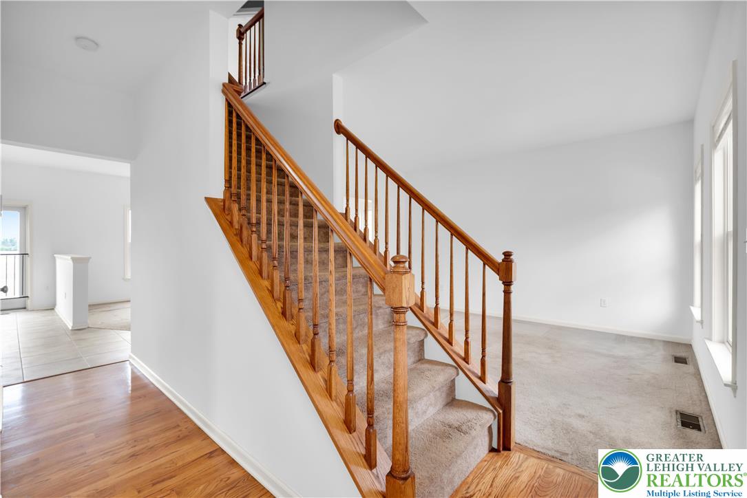 2575 Huckleberry Road Allentown, PA 18104 - Photo 8 of 57