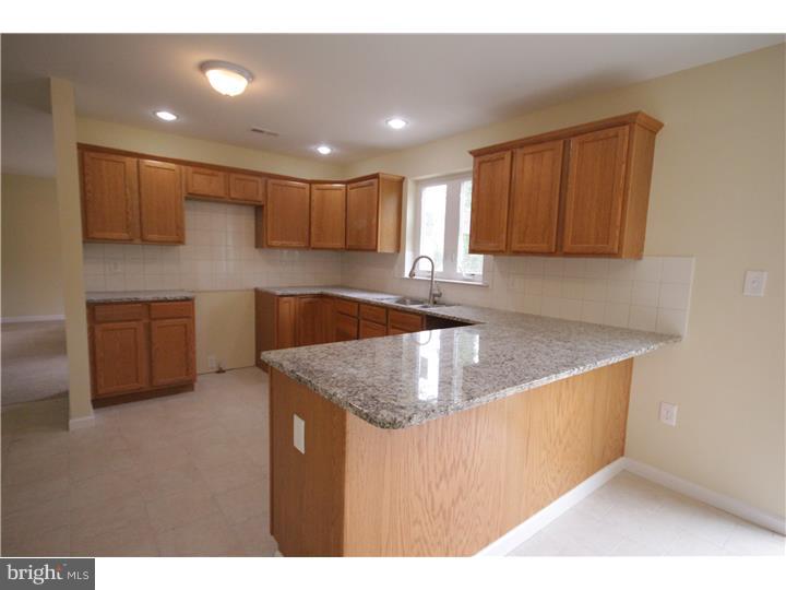 505 Ridge Avenue Hamilton, NJ 08610 - Photo 2 of 22 Kitchen