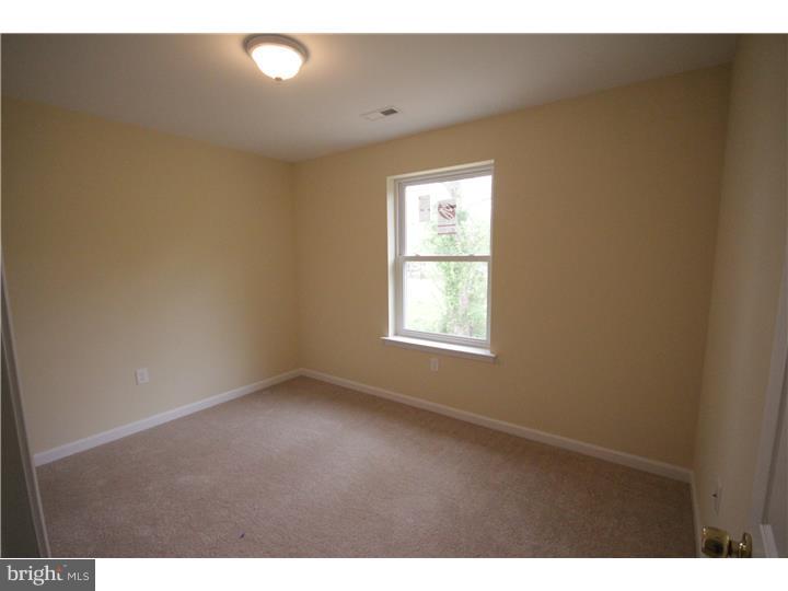505 Ridge Avenue Hamilton, NJ 08610 - Photo 18 of 22 Bedroom 2