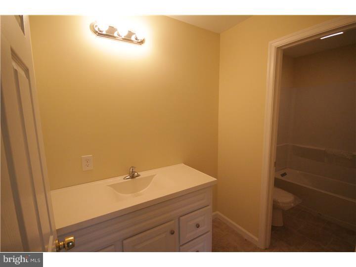 505 Ridge Avenue Hamilton, NJ 08610 - Photo 21 of 22 Bathroom