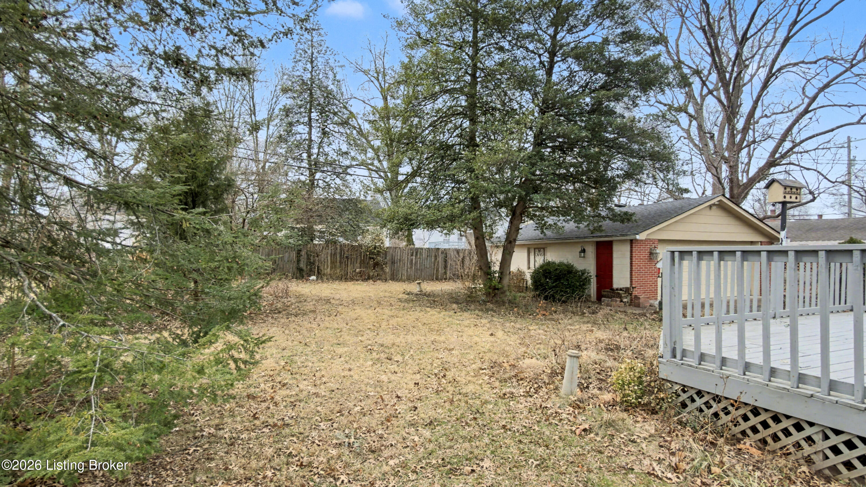 3132 Bobolink Road Louisville, KY 40213 - Photo 22 of 24 Side yard