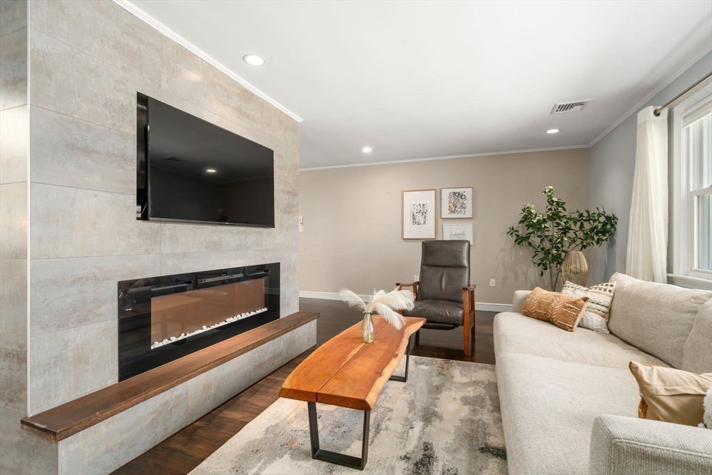 13 Pinecrest Road Andover, MA 01810 - Photo 13 of 40