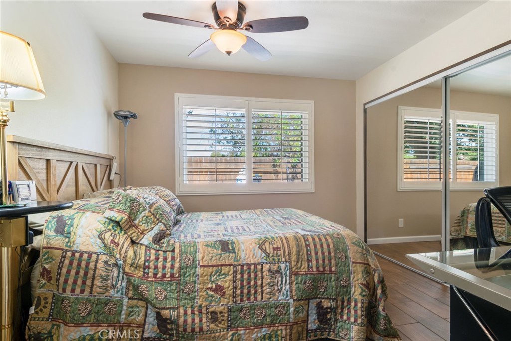 3198 Bexfield Court Riverside, CA 92503 - Photo 12 of 24 Bedroom #2 with Mirrored Closet Doors