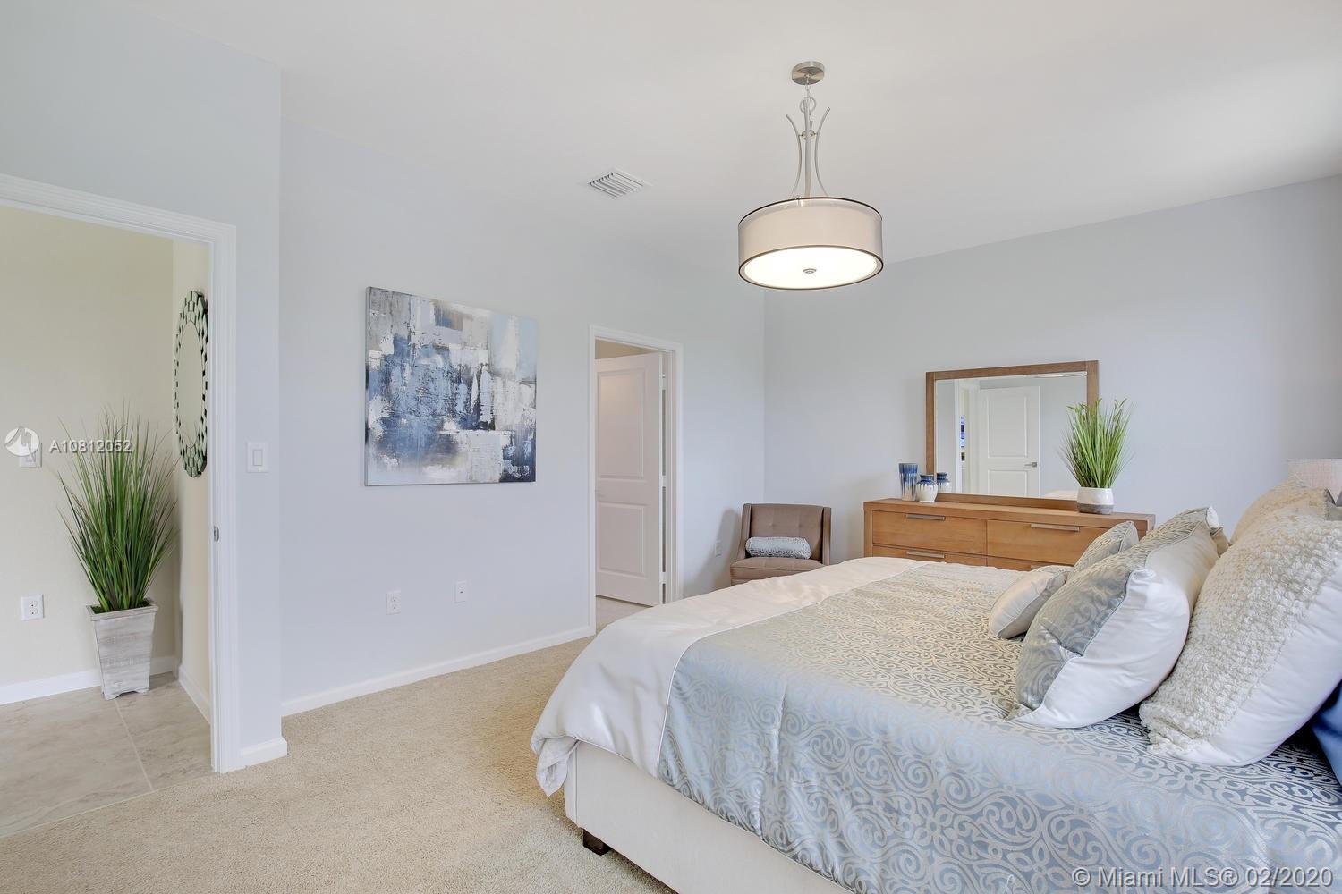 27540 Southwest 135th Ave Road Homestead, FL 33032 - Photo 8 of 13 Gallery Image 8