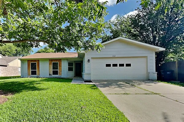 $1,995 | 3737 Whitefern Drive, Fort Worth, TX 76137