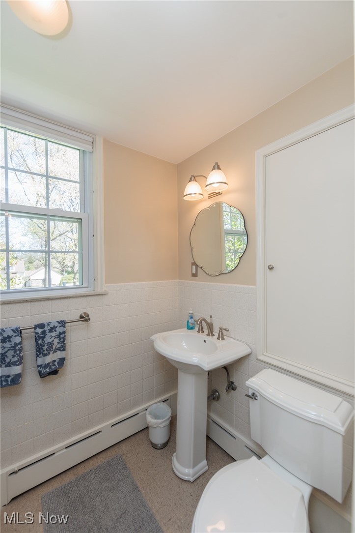 4944 Middledale Road Lyndhurst, OH 44124 - Photo 32 of 44 Shower over Tub