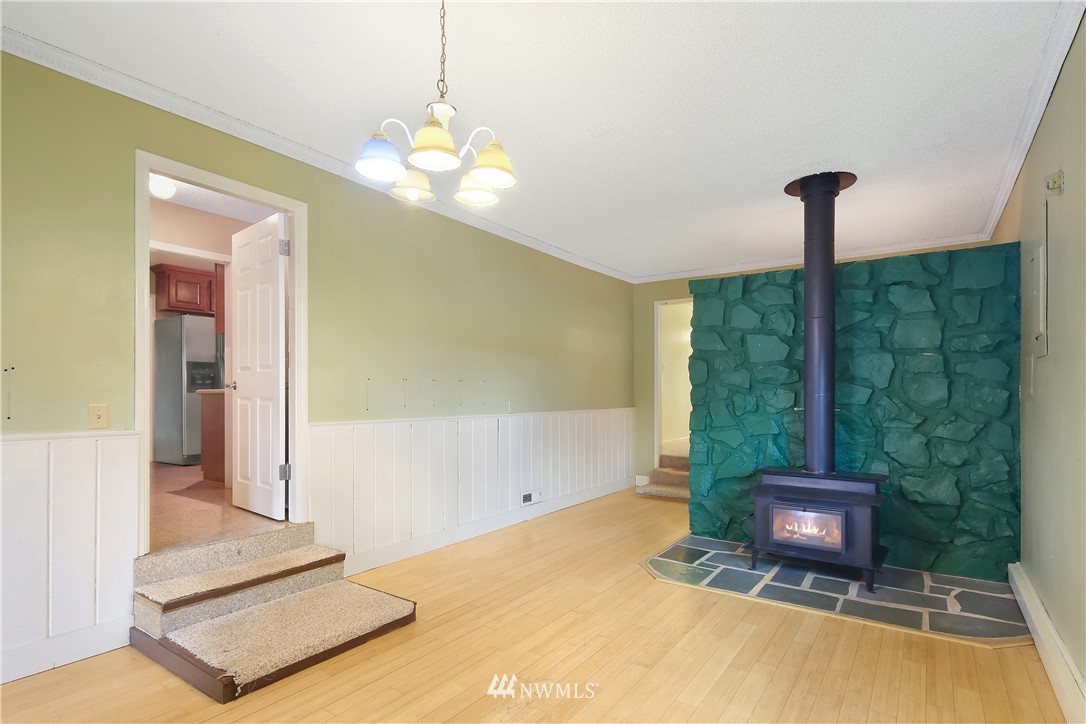171 East Pole Road Lynden, WA 98264 - Photo 18 of 39 a view of a room with a flat screen tv