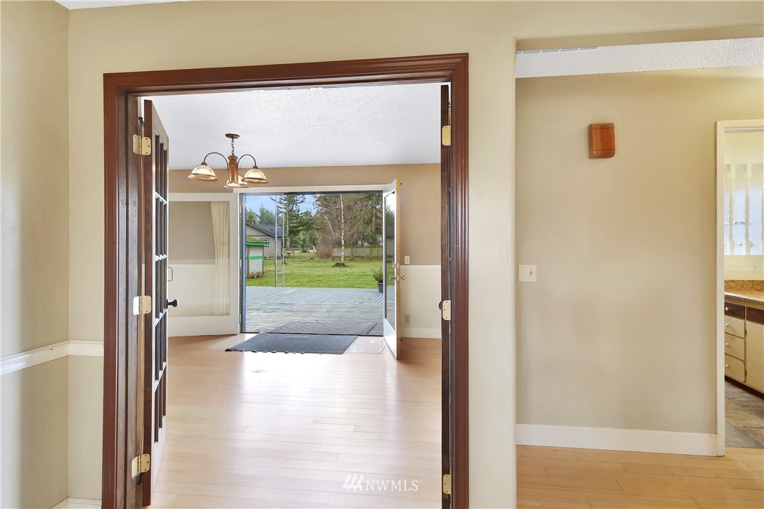 171 East Pole Road Lynden, WA 98264 - Photo 8 of 39 a view of a front door
