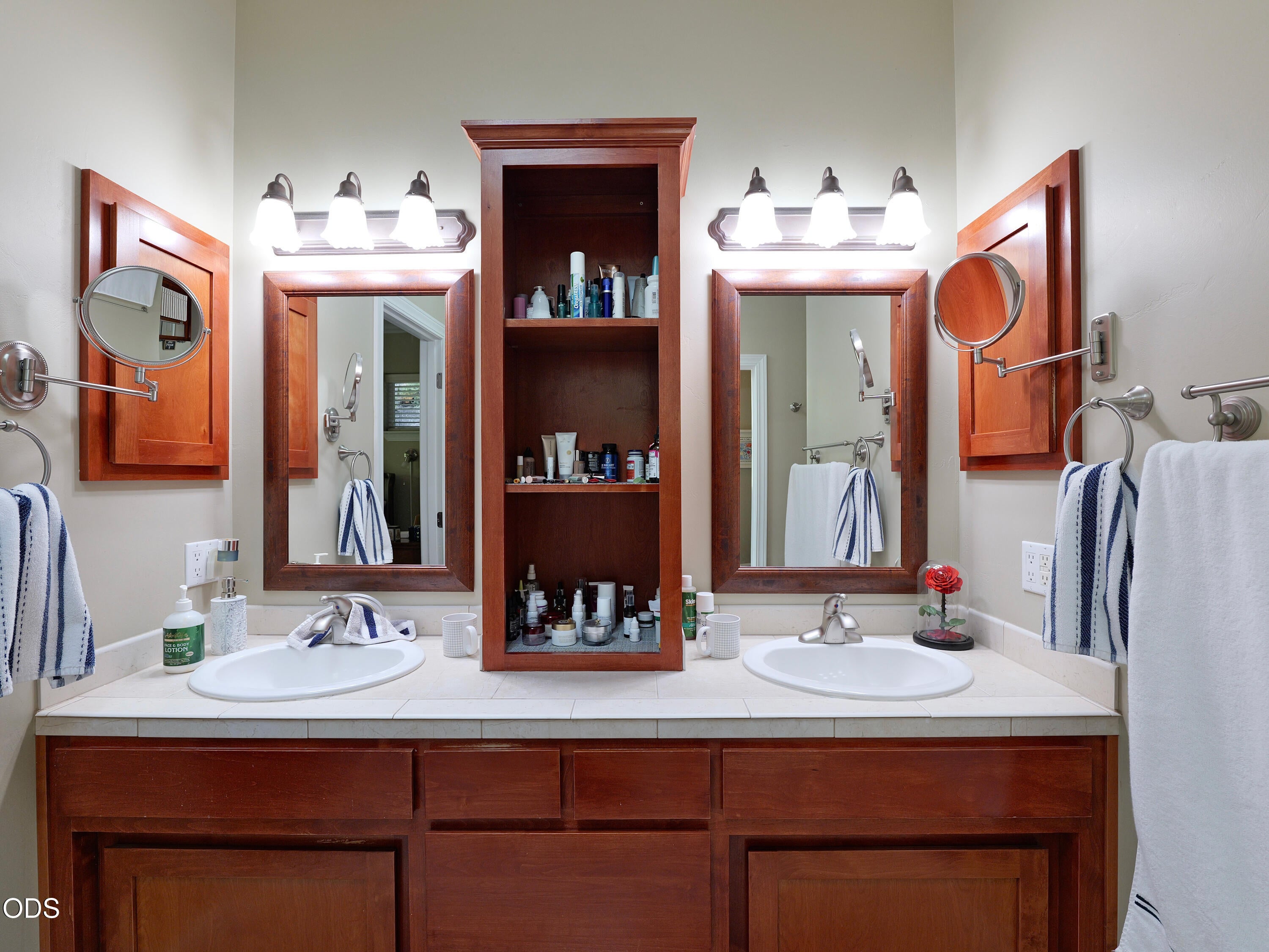 2089 Riley Road Eagle Point, OR 97524 - Photo 30 of 64 Gallery Image 30