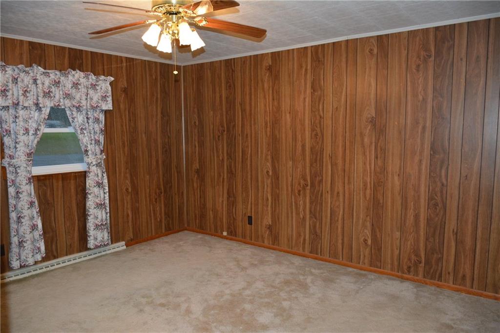 111 Roe Avenue Butler, PA 16001 - Photo 7 of 12