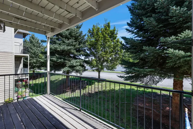 $323,000 | 22855 East Country Vista Drive, Unit 399, Liberty Lake, WA 99019