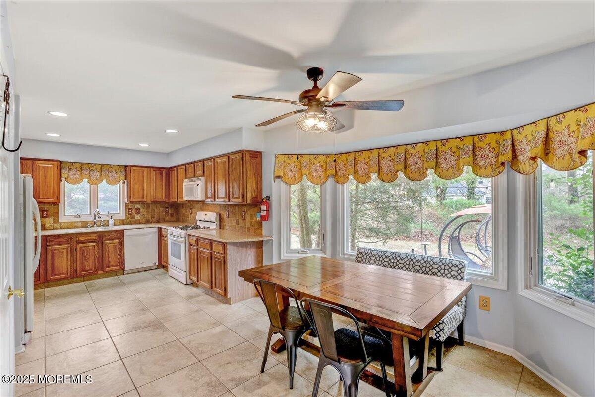 210 Hunt Road Freehold, NJ 07728 - Photo 11 of 39 11-Kitchen
