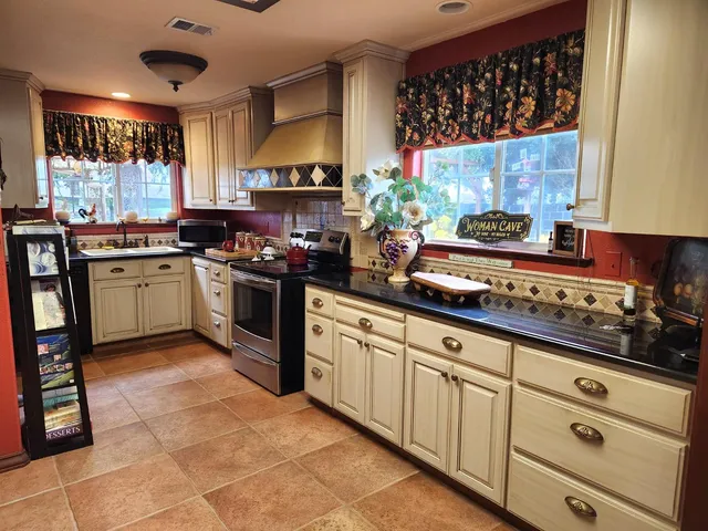 $850,000 | 3723 West Central Avenue, Fresno, CA 93706