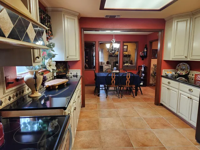 $850,000 | 3723 West Central Avenue, Fresno, CA 93706