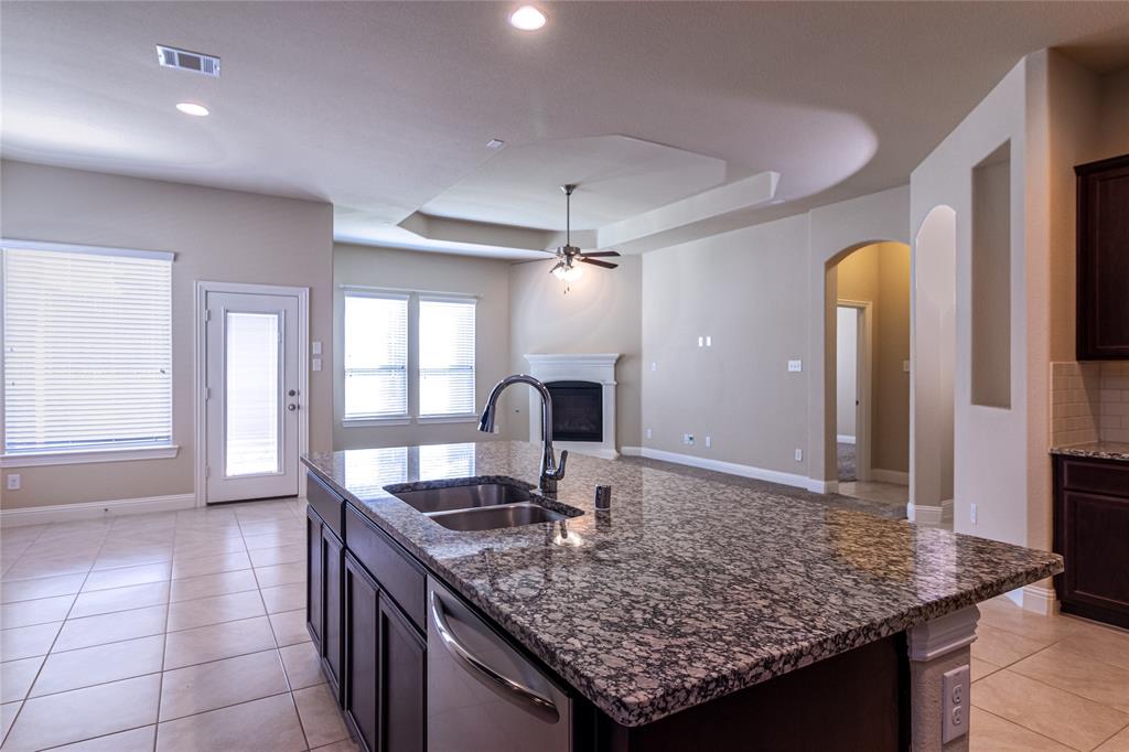 15613 Renshaw Way Frisco, TX 75036 - Photo 12 of 22 Gallery Image 12