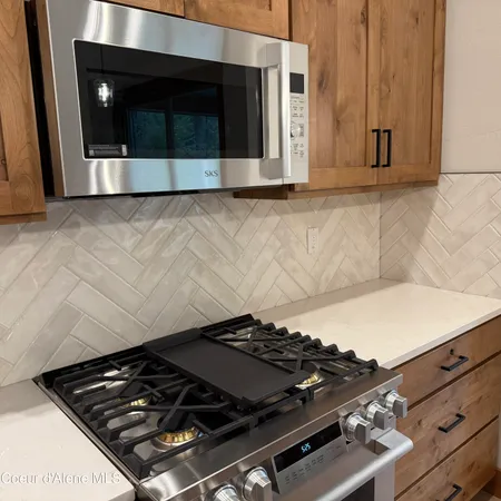 $899,900 | 98 Carbonate Lane, Oldtown, ID 83822