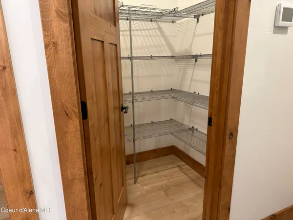 $899,900 | 98 Carbonate Lane, Oldtown, ID 83822