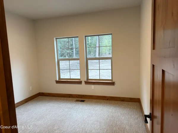 $899,900 | 98 Carbonate Lane, Oldtown, ID 83822