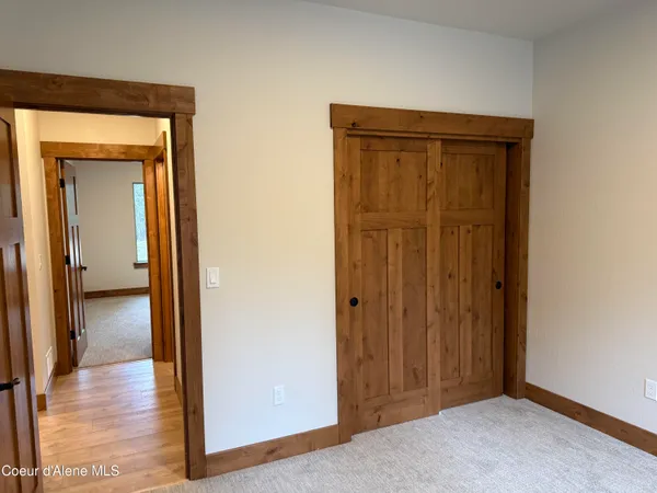 $899,900 | 98 Carbonate Lane, Oldtown, ID 83822