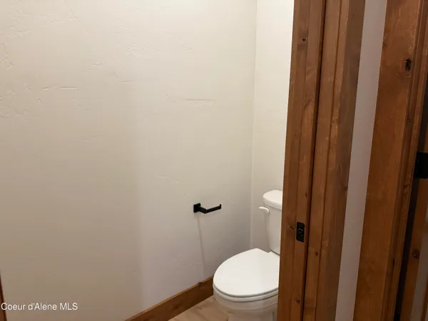 $899,900 | 98 Carbonate Lane, Oldtown, ID 83822