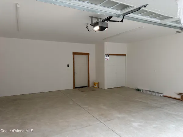 $899,900 | 98 Carbonate Lane, Oldtown, ID 83822