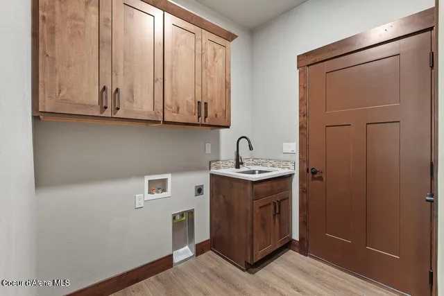 $949,900 | 98 Carbonate Lane, Oldtown, ID 83822