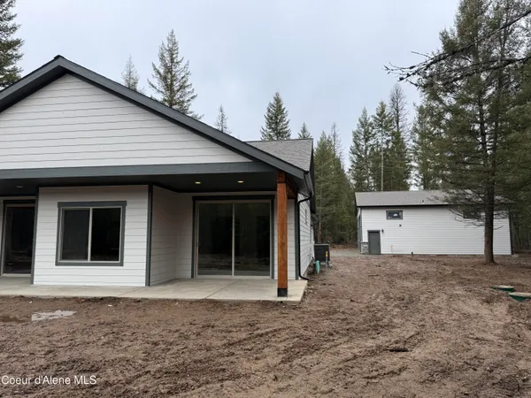 $899,900 | 98 Carbonate Lane, Oldtown, ID 83822