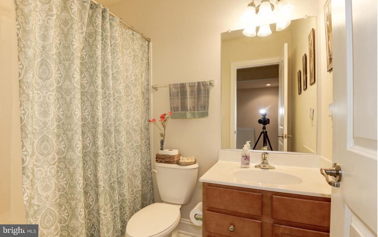 43406 Hopestone Terrace Chantilly, VA 20152 - Photo 10 of 22