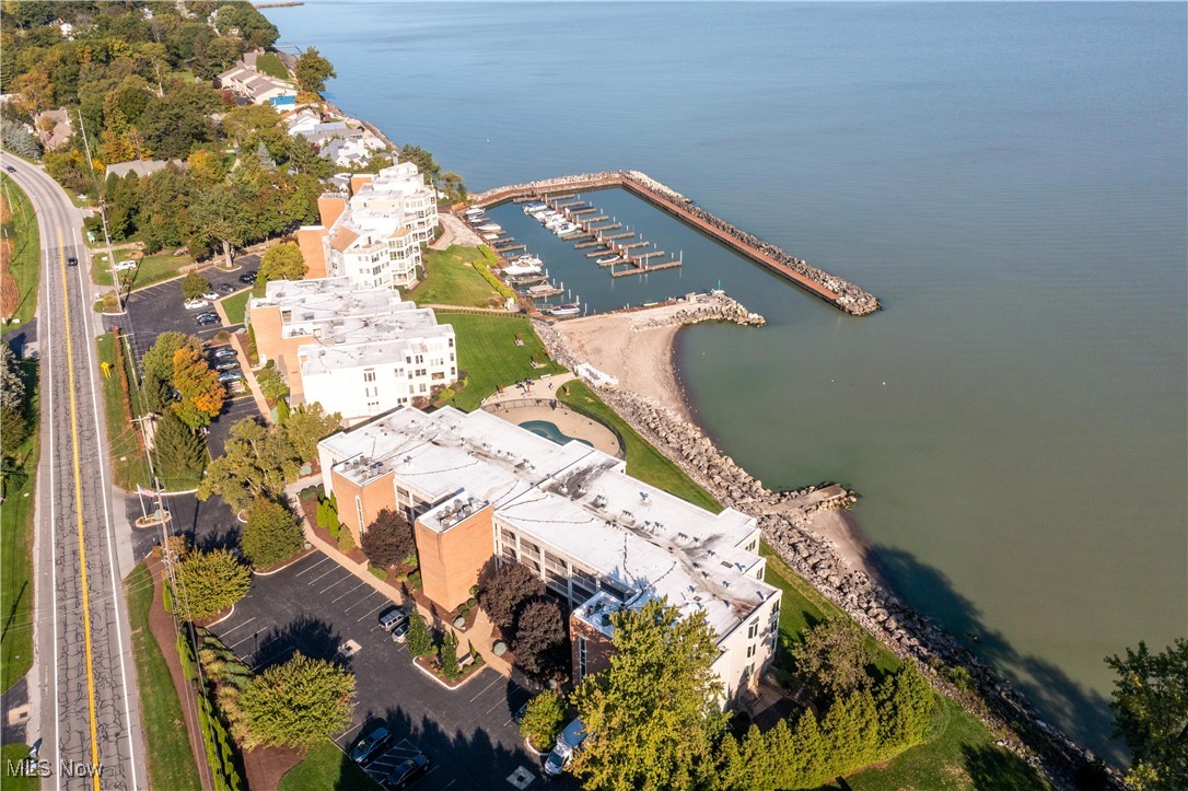 1507 Cleveland Road East, Unit 435 Huron, OH 44839 - Photo 32 of 37 Birds eye view of property featuring a water view