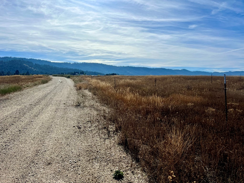 L10 Philadelphia Lane, Unit 10 Cascade, ID 83611 - Photo 2 of 11 Watch Sunrise on East Mountain