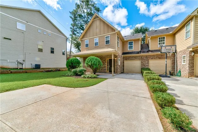 $1,950 | 4768 Sylvan Street, Sugar Hill, GA 30518