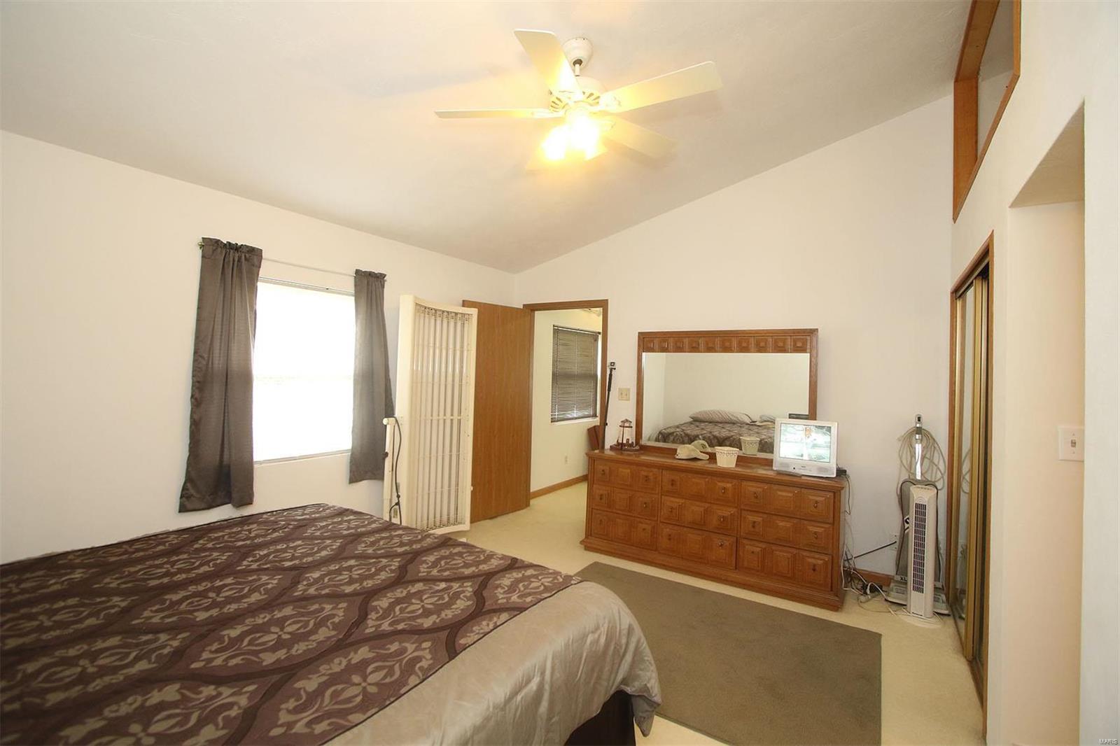 1204 Eiler Road Belleville, IL 62223 - Photo 16 of 37 Gallery Image 16