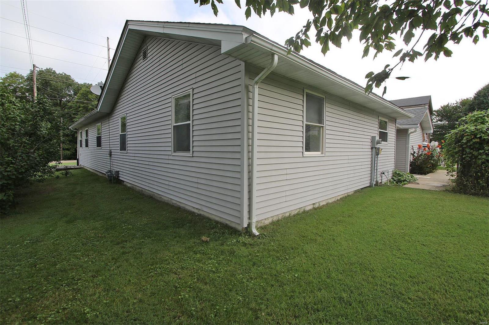 1204 Eiler Road Belleville, IL 62223 - Photo 29 of 37 Gallery Image 29