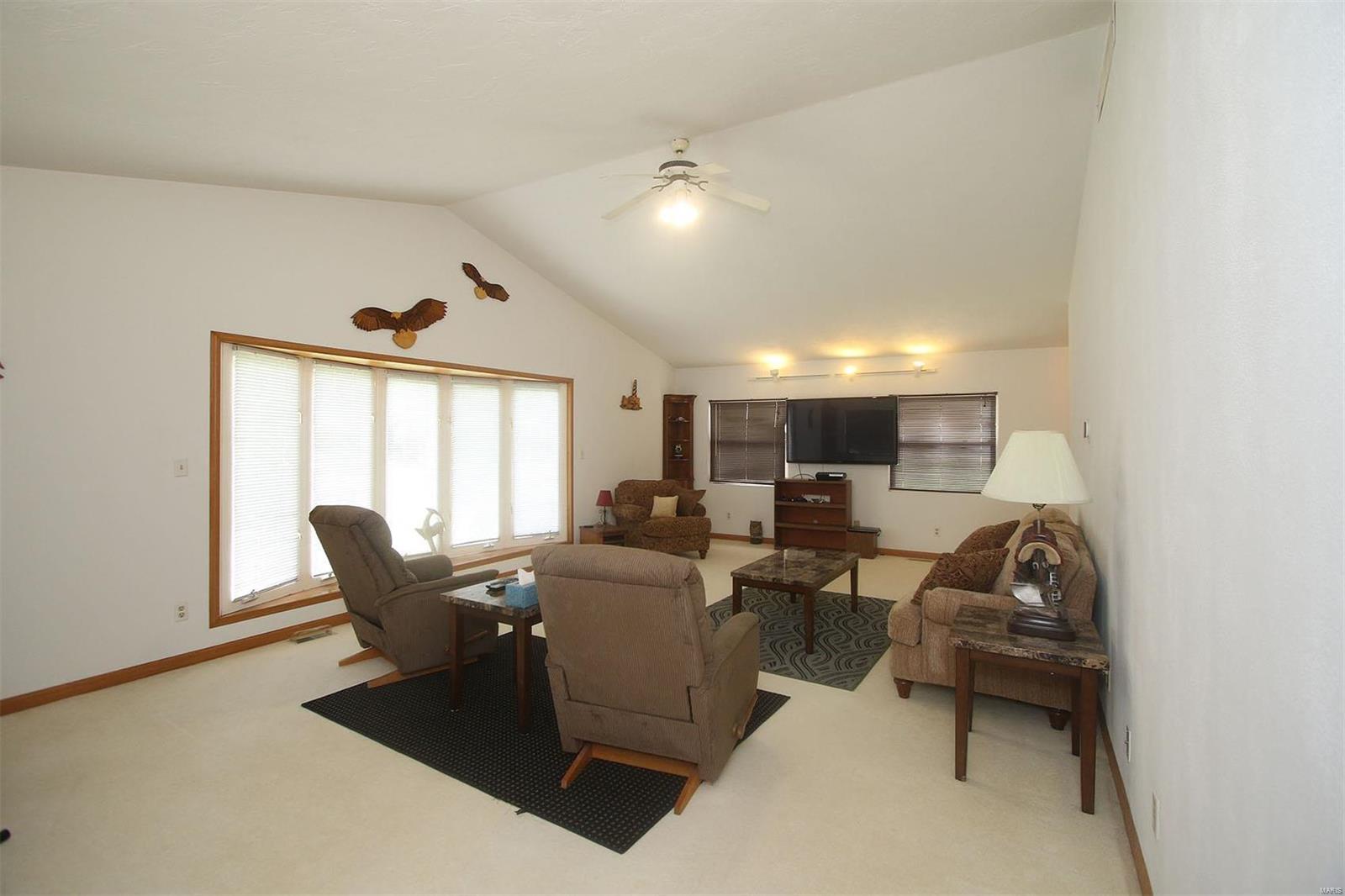1204 Eiler Road Belleville, IL 62223 - Photo 5 of 37 Gallery Image 5