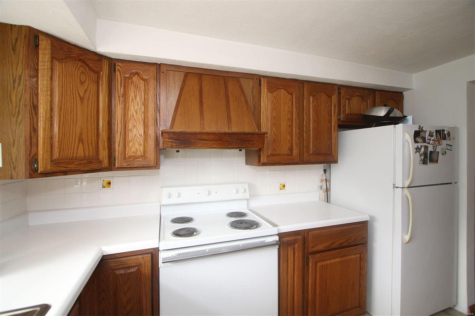 1204 Eiler Road Belleville, IL 62223 - Photo 10 of 37 Gallery Image 10
