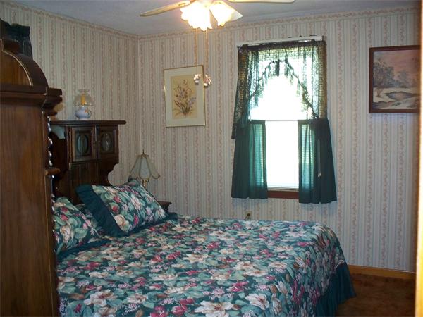 135 Springdale Road Westfield, MA 01085 - Photo 12 of 30 Gallery Image 12