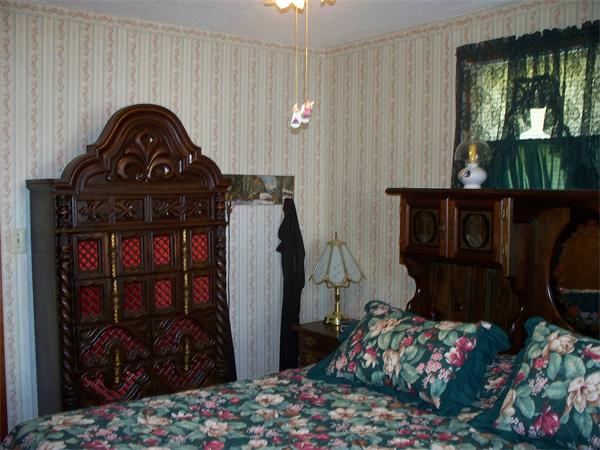 135 Springdale Road Westfield, MA 01085 - Photo 13 of 30 Gallery Image 13