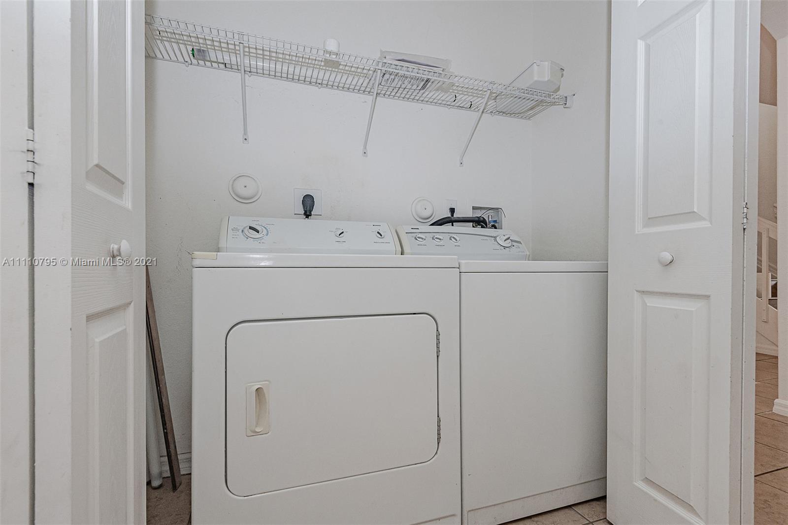 9114 Southwest 152nd Path Miami, FL 33196 - Photo 28 of 33 Gallery Image 28