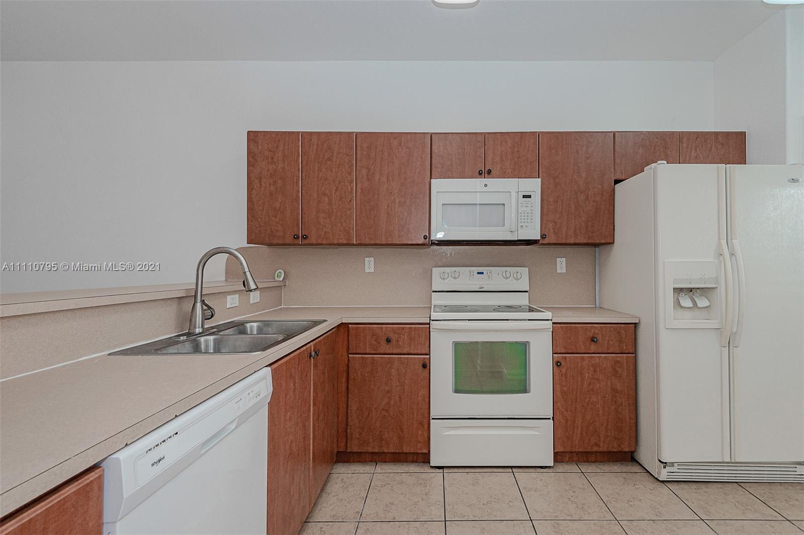9114 Southwest 152nd Path Miami, FL 33196 - Photo 8 of 33 Gallery Image 8