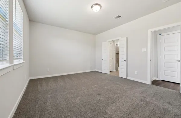 $2,000 | 16656 Sterling Clf Street, Conroe, TX 77302