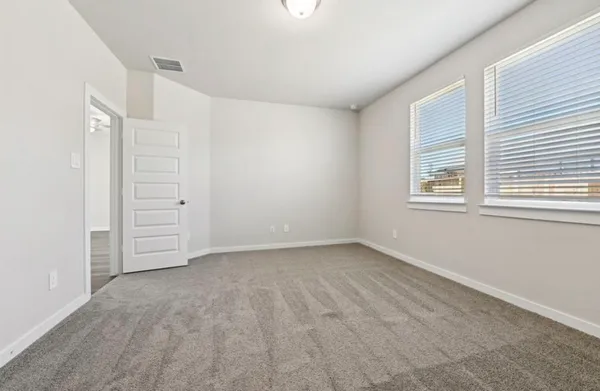 $2,000 | 16656 Sterling Clf Street, Conroe, TX 77302