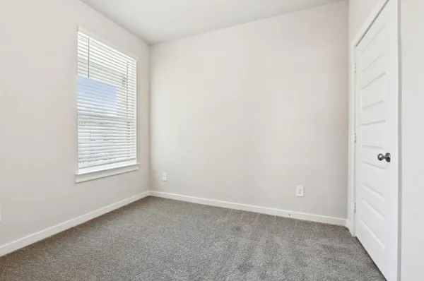 $2,000 | 16656 Sterling Clf Street, Conroe, TX 77302