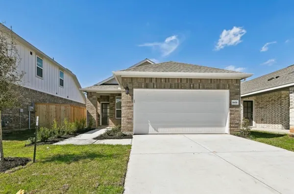 $2,000 | 16656 Sterling Clf Street, Conroe, TX 77302