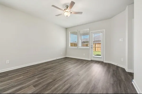 $2,000 | 16656 Sterling Clf Street, Conroe, TX 77302